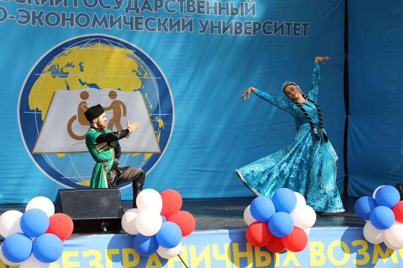 Мурад Садых удостоен диплома фестиваля "Жизнь безграничных возможностей" в Москве (ВИДЕО, ФОТО)