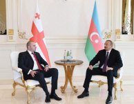 Президент Ильхам Алиев: Азербайджан и Грузия должны приложить дополнительные усилия для увеличения торгового оборота (ФОТО)