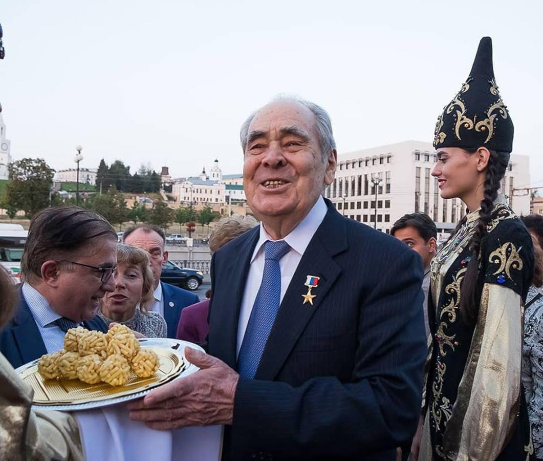 Огтай Миргасымов на Фестивале мусульманского кино в Казани – красная дорожка  (ВИДЕО, ФОТО)