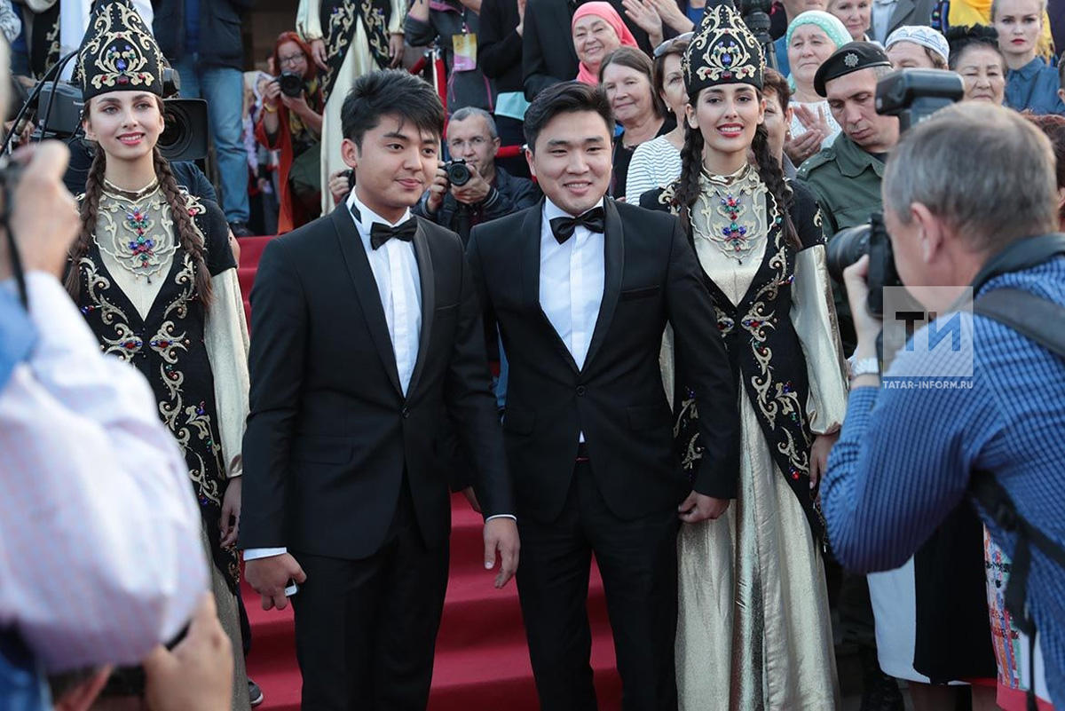 Огтай Миргасымов на Фестивале мусульманского кино в Казани – красная дорожка  (ВИДЕО, ФОТО)