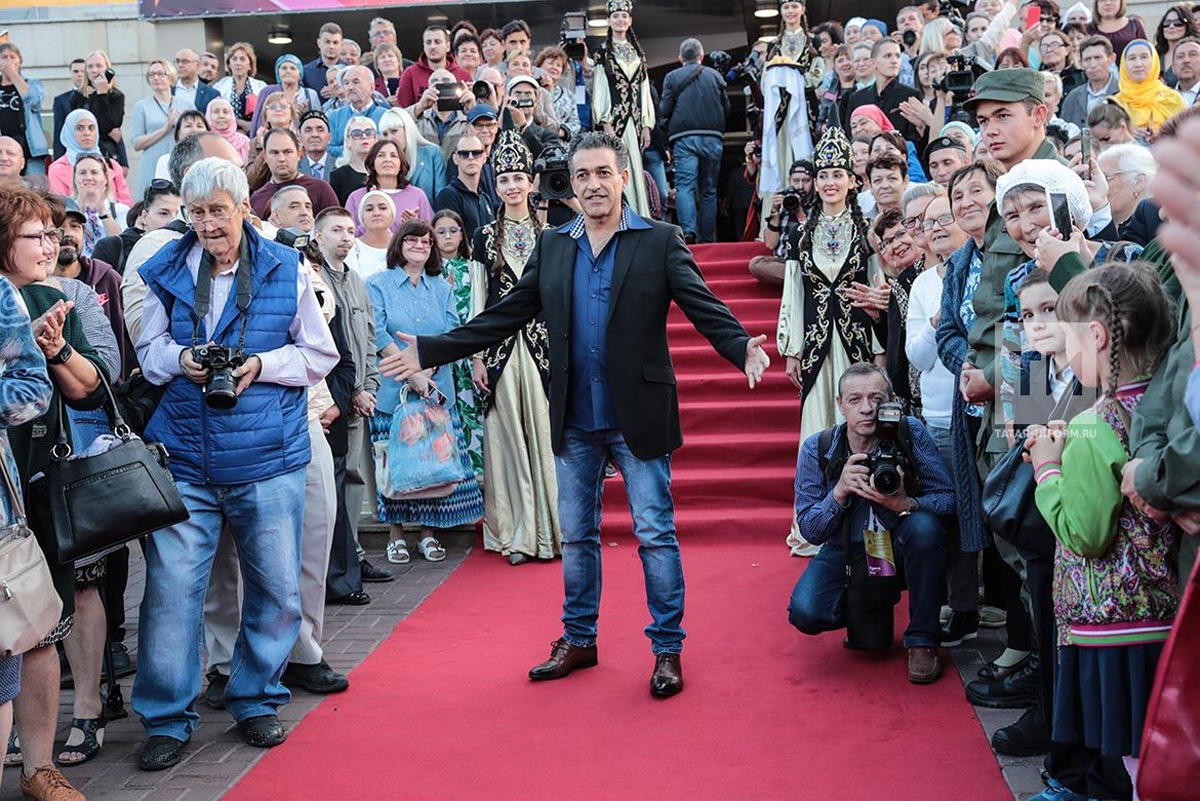 Огтай Миргасымов на Фестивале мусульманского кино в Казани – красная дорожка  (ВИДЕО, ФОТО)