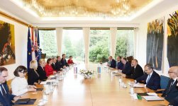 Состоялась встреча президентов Азербайджана и Хорватии в расширенном составе (ФОТО)