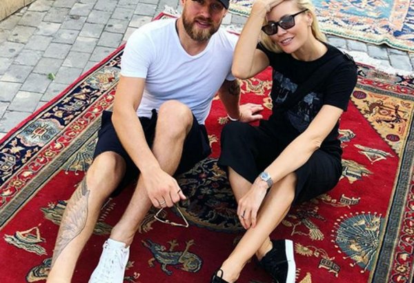 Открыла для себя невероятный Баку - российская телеведущая Елена Летучая (ФОТО)