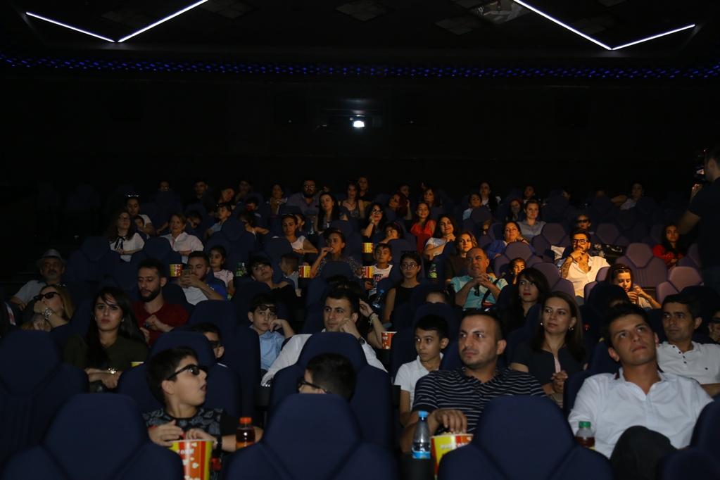 В Баку пытались поймать летающего кота (ВИДЕО, ФОТО)