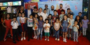 В Баку пытались поймать летающего кота (ВИДЕО, ФОТО)