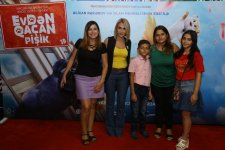 В Баку пытались поймать летающего кота (ВИДЕО, ФОТО)