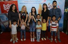 В Баку пытались поймать летающего кота (ВИДЕО, ФОТО)