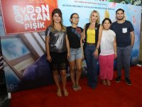 В Баку пытались поймать летающего кота (ВИДЕО, ФОТО)