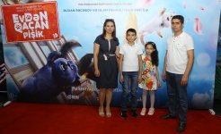 В Баку пытались поймать летающего кота (ВИДЕО, ФОТО)