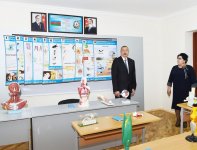 Президент Ильхам Алиев ознакомился с условиями в полной средней школе номер 187 в Сабунчинском районе Баку (ФОТО)