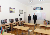 Президент Ильхам Алиев ознакомился с условиями после капремонта в полной средней школе номер 192 в поселке Забрат (ФОТО)
