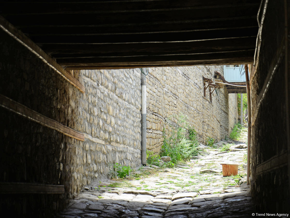 Путешествие в удивительный Лахыдж – от шапки Мономаха до Великого шелкового пути (ФОТО)