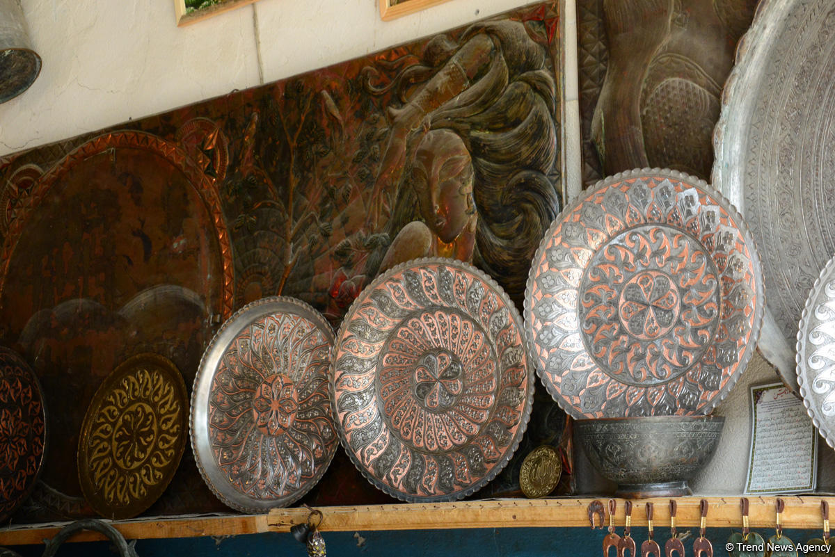 Путешествие в удивительный Лахыдж – от шапки Мономаха до Великого шелкового пути (ФОТО)