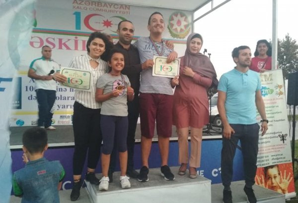 В Баку прошел велопробег среди аутистов и с участием звезд (ФОТО)