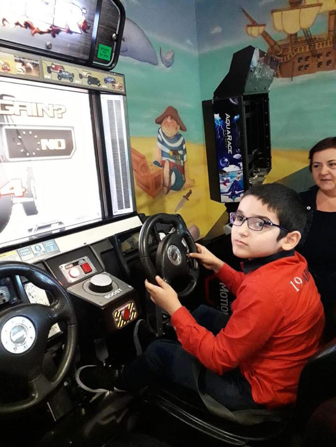 Дети готовятся ко Дню знаний в Азербайджане (ФОТО)