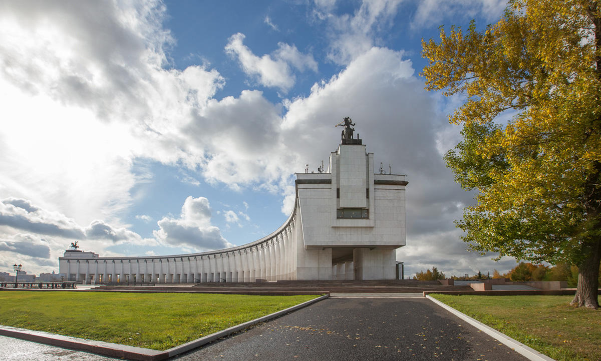 Эльдар Янибеков: Мы всегда подчеркиваем вклад Азербайджана в победу  в Великой Отечественной войне (ФОТО)