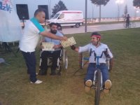 В Баку прошел велопробег среди аутистов и с участием звезд (ФОТО)