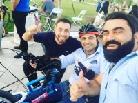 В Баку прошел велопробег среди аутистов и с участием звезд (ФОТО)