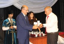 В Баку состоялось награждение театральных деятелей (ФОТО)