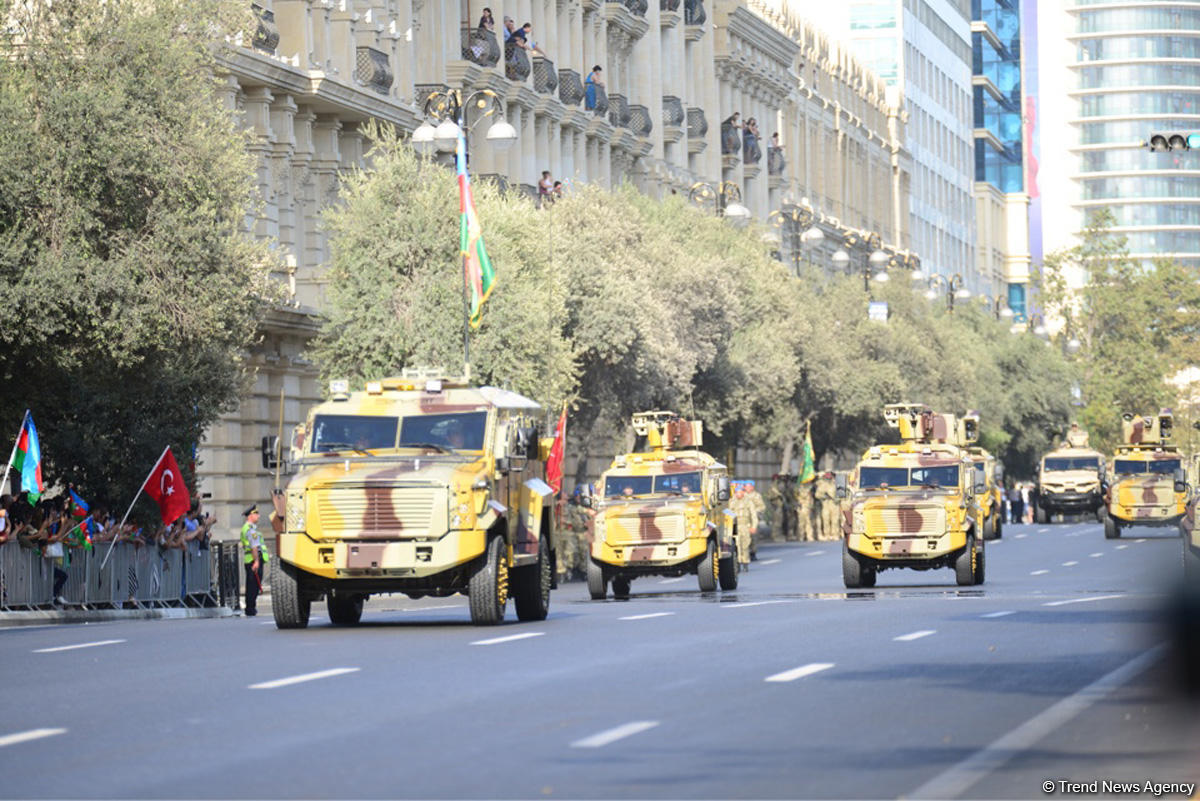 Парад, посвященный 100-летию освобождения Баку (ФОТОСЕССИЯ)
