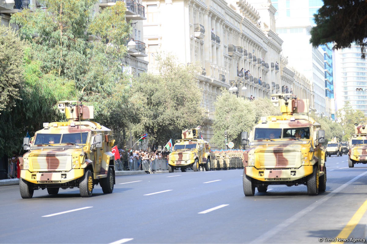 Парад, посвященный 100-летию освобождения Баку (ФОТОСЕССИЯ)
