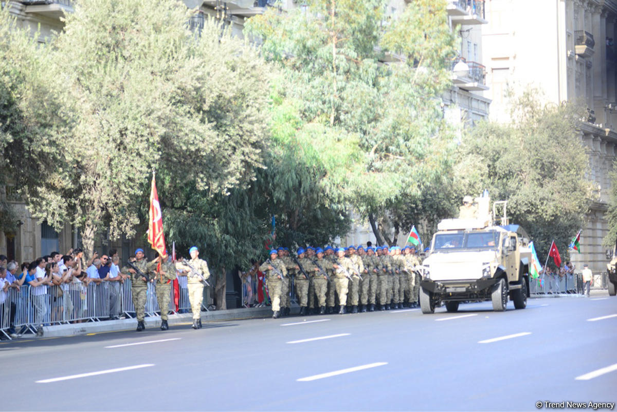 Парад, посвященный 100-летию освобождения Баку (ФОТОСЕССИЯ)