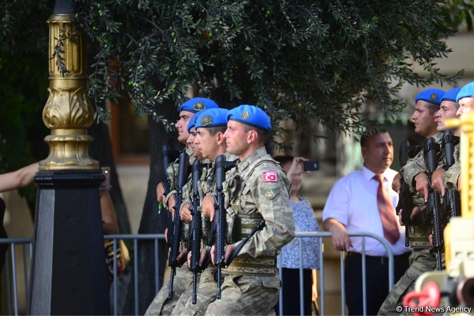 Парад, посвященный 100-летию освобождения Баку (ФОТОСЕССИЯ)