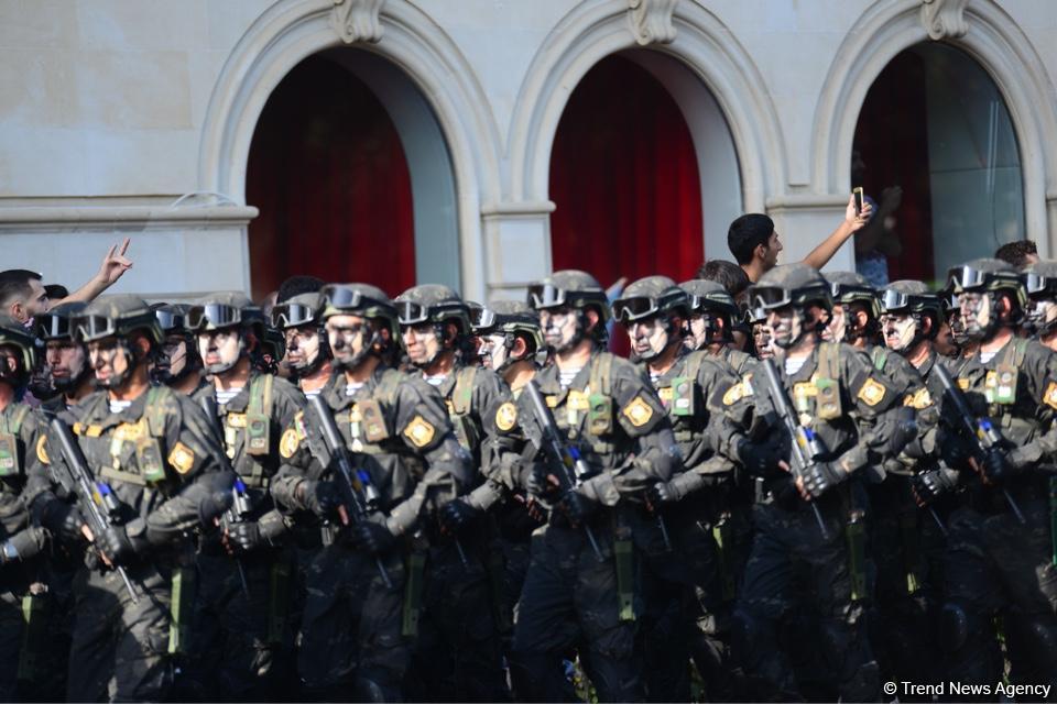 Парад, посвященный 100-летию освобождения Баку (ФОТОСЕССИЯ)