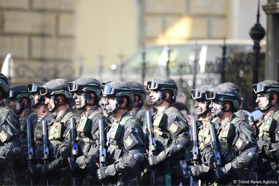 Парад, посвященный 100-летию освобождения Баку (ФОТОСЕССИЯ)