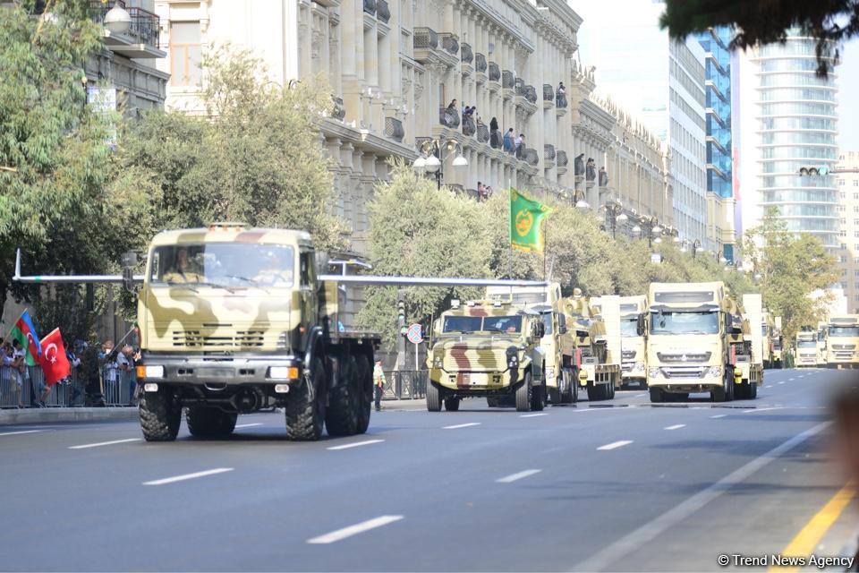 Парад, посвященный 100-летию освобождения Баку (ФОТОСЕССИЯ)