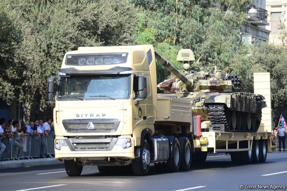 Парад, посвященный 100-летию освобождения Баку (ФОТОСЕССИЯ)