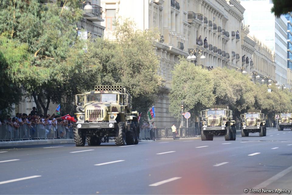 Парад, посвященный 100-летию освобождения Баку (ФОТОСЕССИЯ)