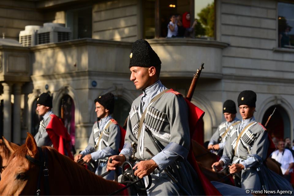 Парад, посвященный 100-летию освобождения Баку (ФОТОСЕССИЯ)