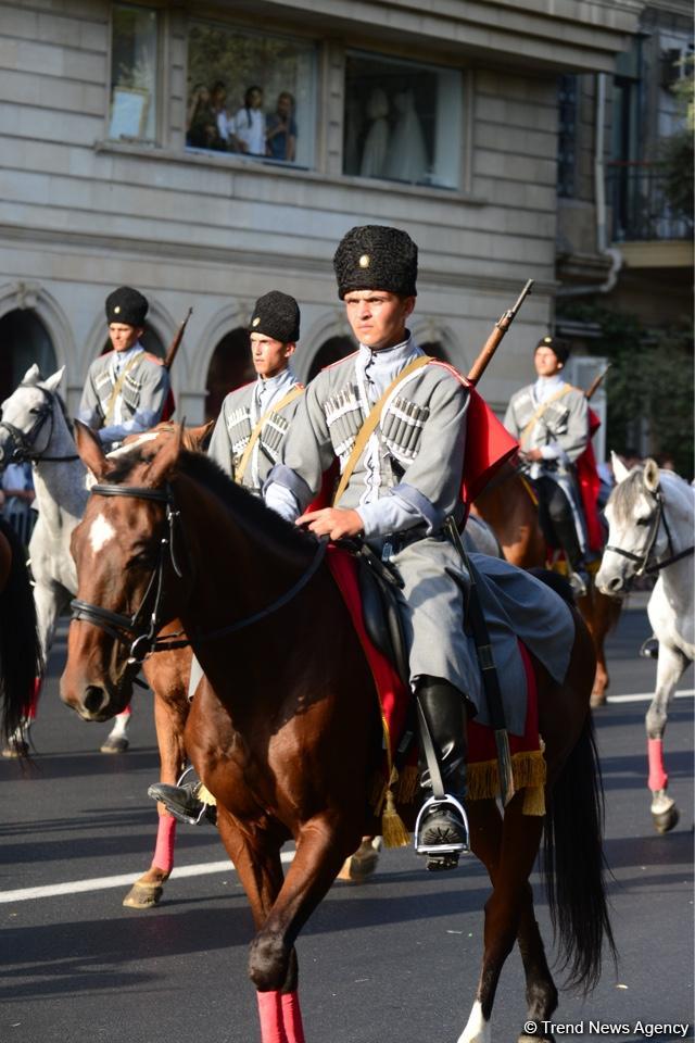 Парад, посвященный 100-летию освобождения Баку (ФОТОСЕССИЯ)