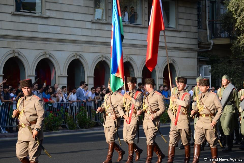 Парад, посвященный 100-летию освобождения Баку (ФОТОСЕССИЯ)