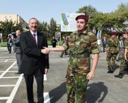 Президент Ильхам Алиев и Первая леди Мехрибан Алиева приняли участие в церемонии принятия присяги молодыми солдатами Службы государственной безопасности Азербайджана (ФОТО)