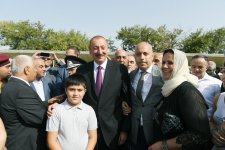 Президент Ильхам Алиев и Первая леди Мехрибан Алиева приняли участие в церемонии принятия присяги молодыми солдатами Службы государственной безопасности Азербайджана (ФОТО)