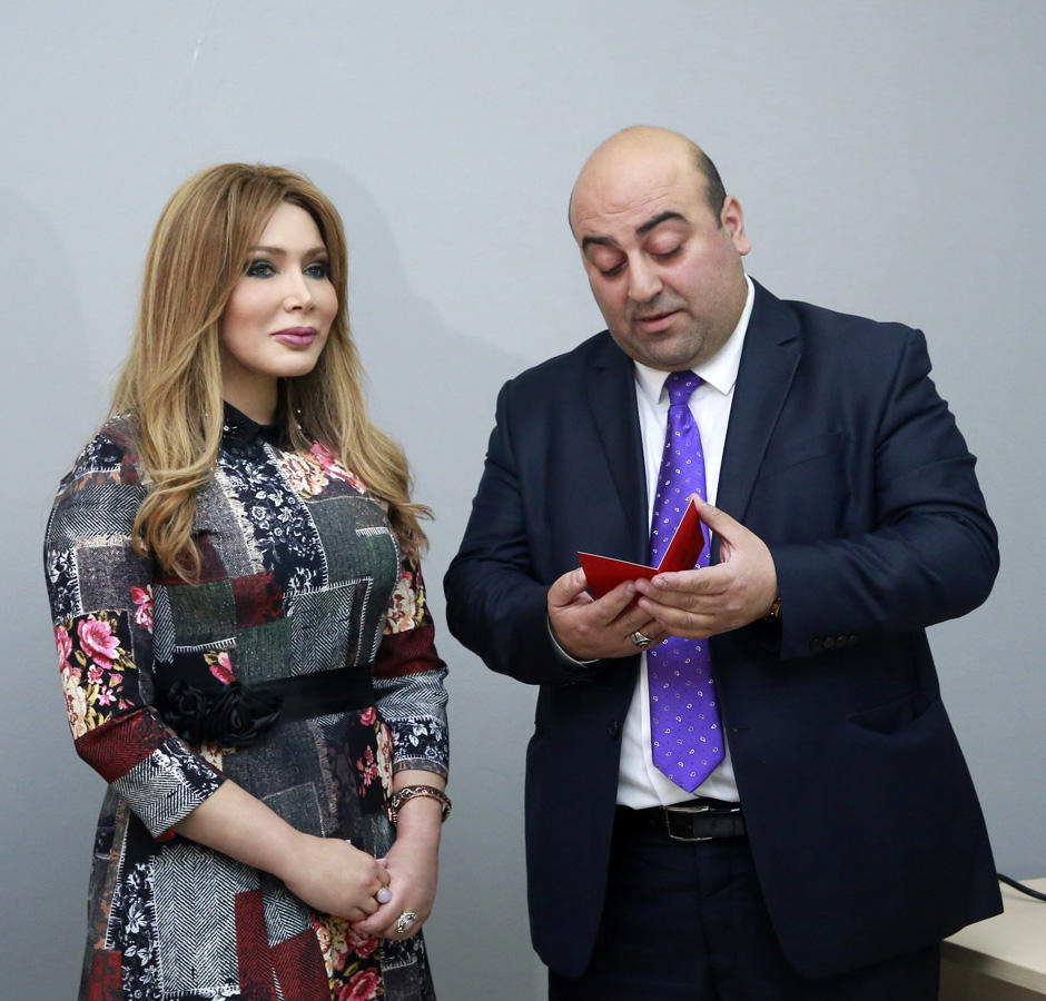 В Азербайджане учреждена общественная награда "Золотой орден имени академика Рафиги Алиевой" (ФОТО)