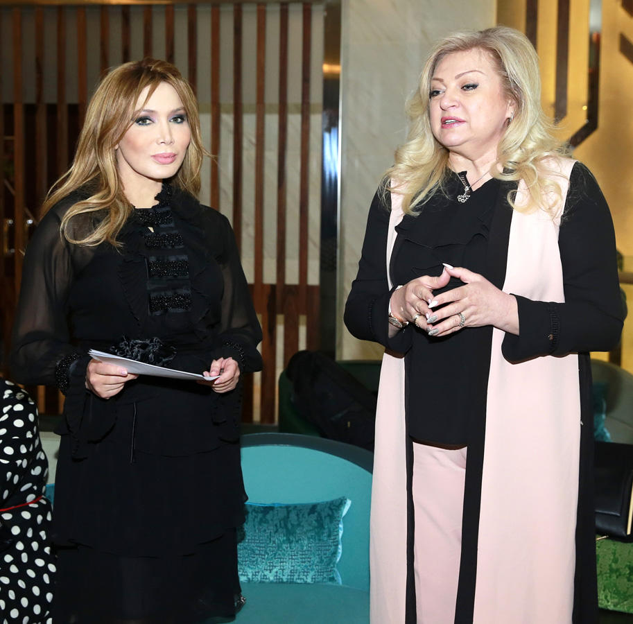 В Азербайджане учреждена общественная награда "Золотой орден имени академика Рафиги Алиевой" (ФОТО)