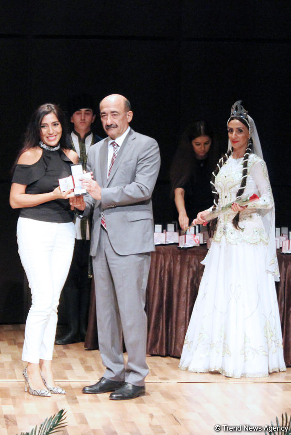 В Баку состоялась торжественная церемония награждения деятелей музыкальной культуры (ФОТО)