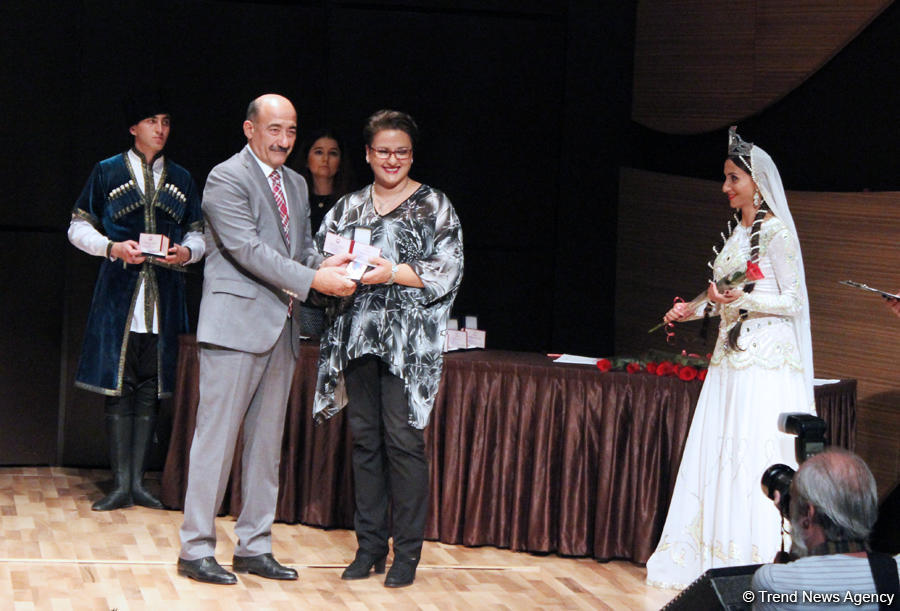 В Баку состоялась торжественная церемония награждения деятелей музыкальной культуры (ФОТО)