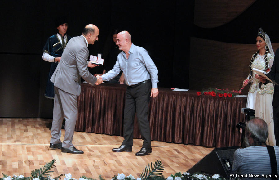 В Баку состоялась торжественная церемония награждения деятелей музыкальной культуры (ФОТО)