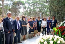 В Баку почтена память одного из видных ученых, подаренных Азербайджаном мировой науке - востоковеда Аиды Имангулиевой (ФОТО)