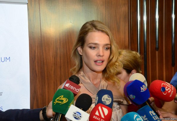 Супермодель Наталья Водянова восхищена красотой Баку (ФОТО)