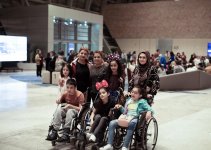 В Баку появился город-цирк! Потрясающее шоу Cirque Eloize из Канады   (ФОТО)