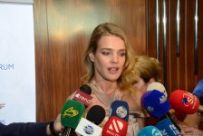 Супермодель Наталья Водянова восхищена красотой Баку (ФОТО)