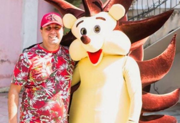 Азербайджанский Ёжик отмечает свой первый год (ВИДЕО, ФОТО)