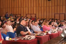 Телеведущую Айтян Сафарову выдали замуж (ФОТО)