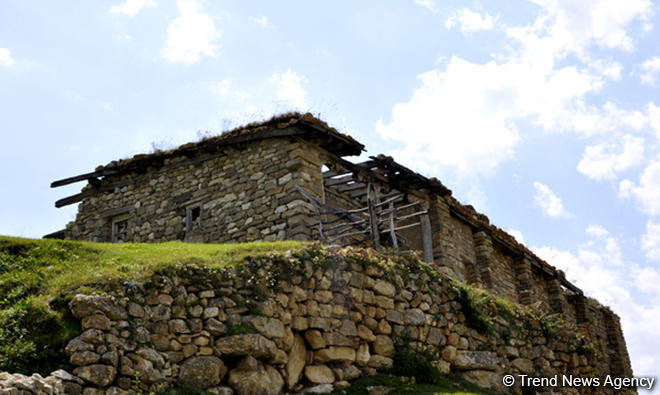 Подготавливаются предложения в связи с реставрацией мечети в Губе