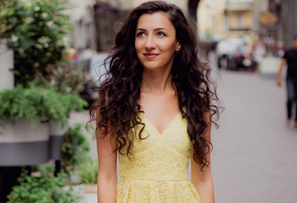 Азербайджанская девушка выбрана Facebook для участия в проекте  Силиконовой долины (ФОТО)